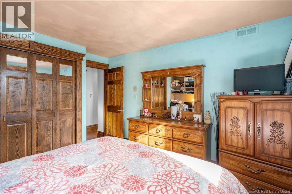 3 CHATELLERAULT AVENUE - 25