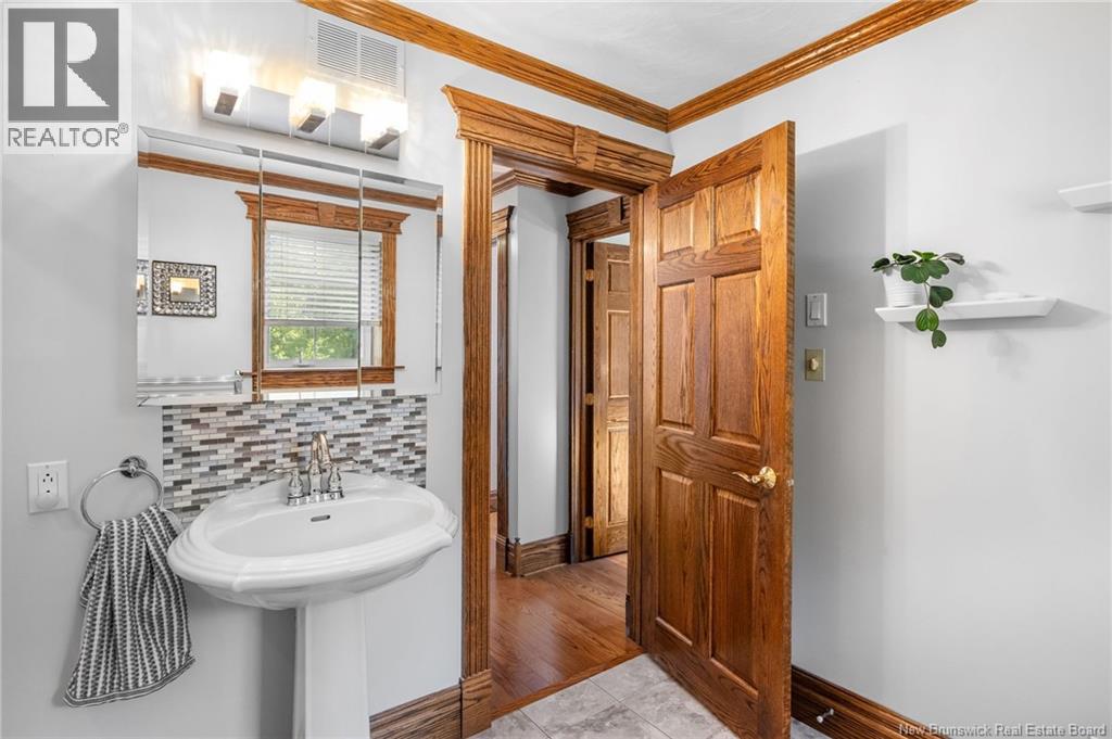 3 CHATELLERAULT AVENUE - 27