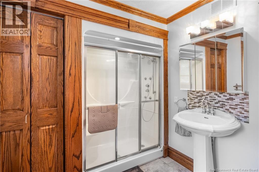 3 CHATELLERAULT AVENUE - 28