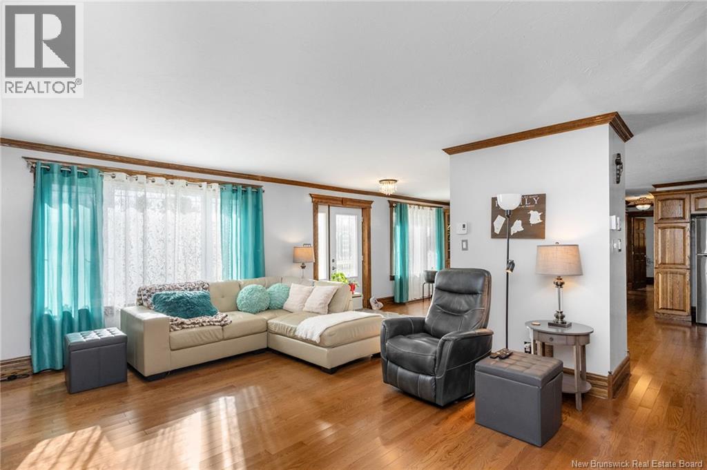 3 CHATELLERAULT AVENUE - 7