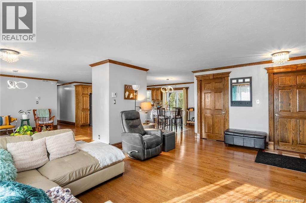 3 CHATELLERAULT AVENUE - 8