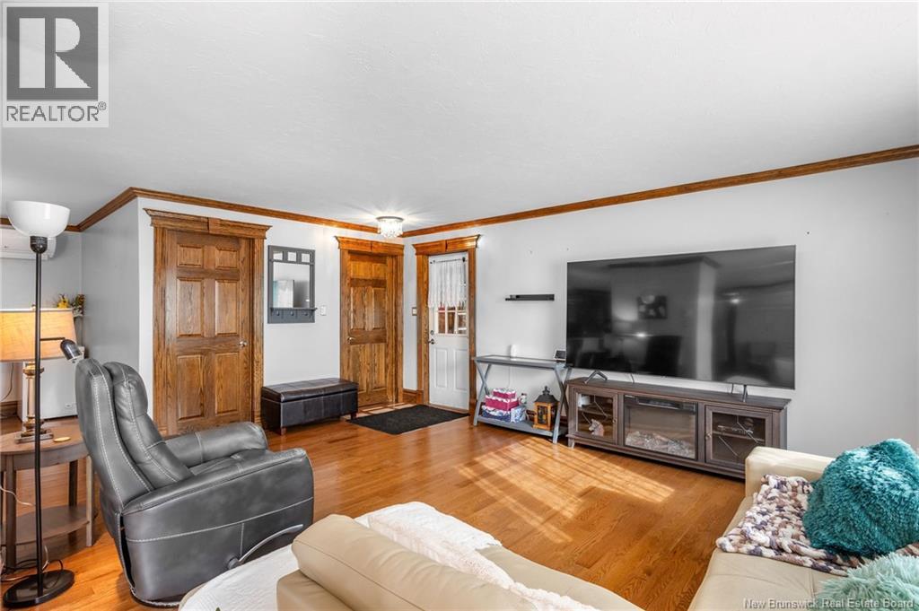 3 CHATELLERAULT AVENUE - 9