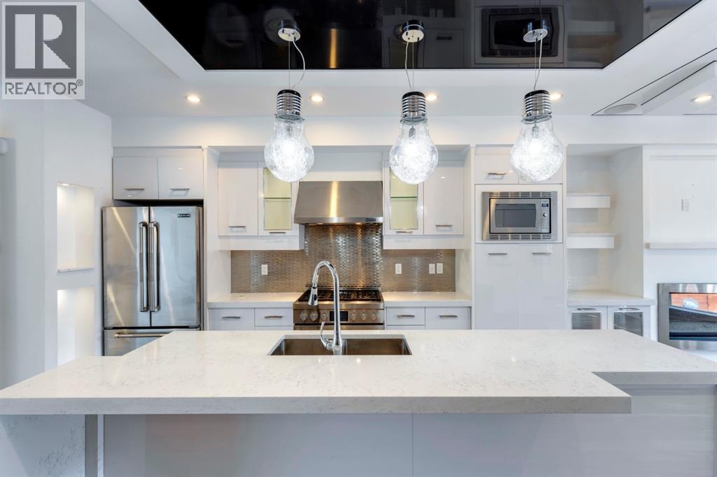 Single Family House for Sale in A Osborne Crescent SW Richmond Calgary 