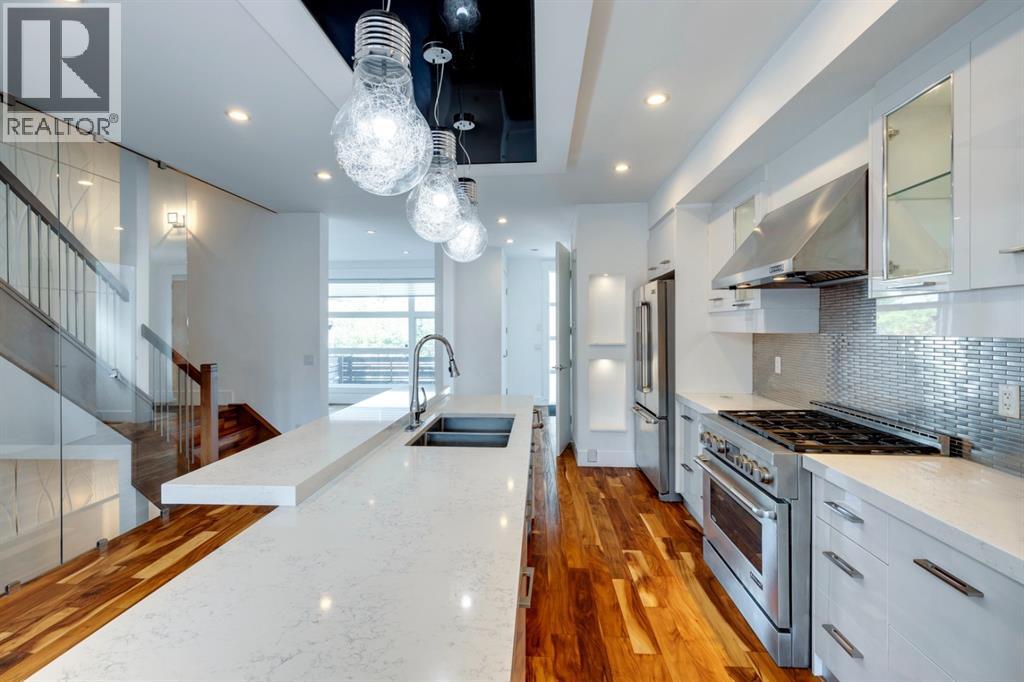 Single Family House for Sale in A Osborne Crescent SW Richmond Calgary 