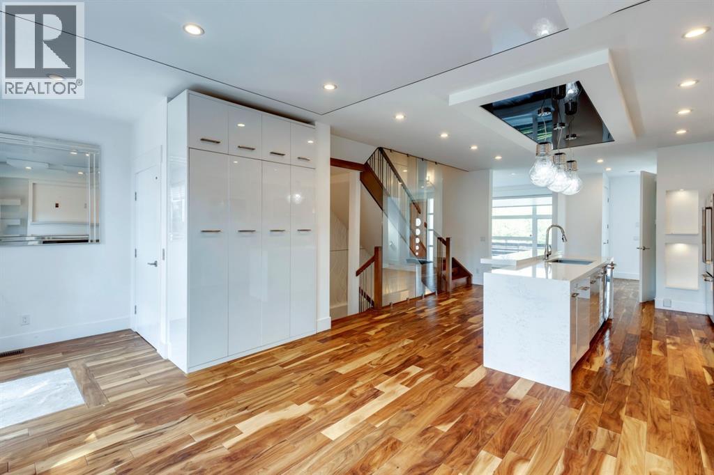 Single Family House for Sale in A Osborne Crescent SW Richmond Calgary 