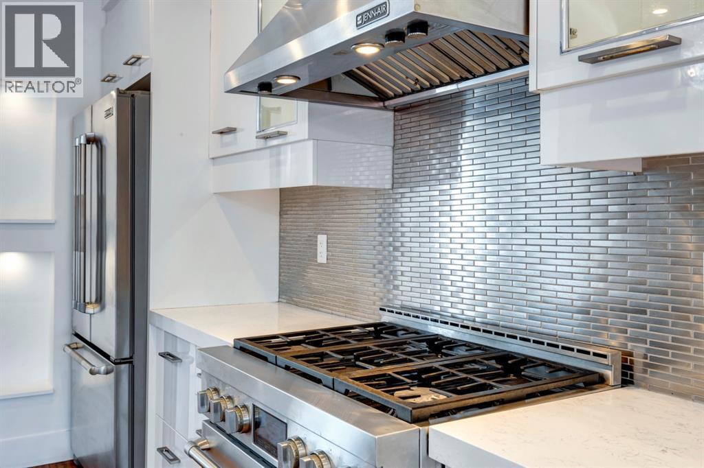 Single Family House for Sale in A Osborne Crescent SW Richmond Calgary 