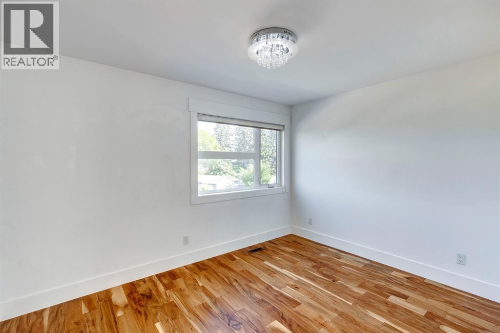 Single Family House for Sale in A Osborne Crescent SW Richmond Calgary 