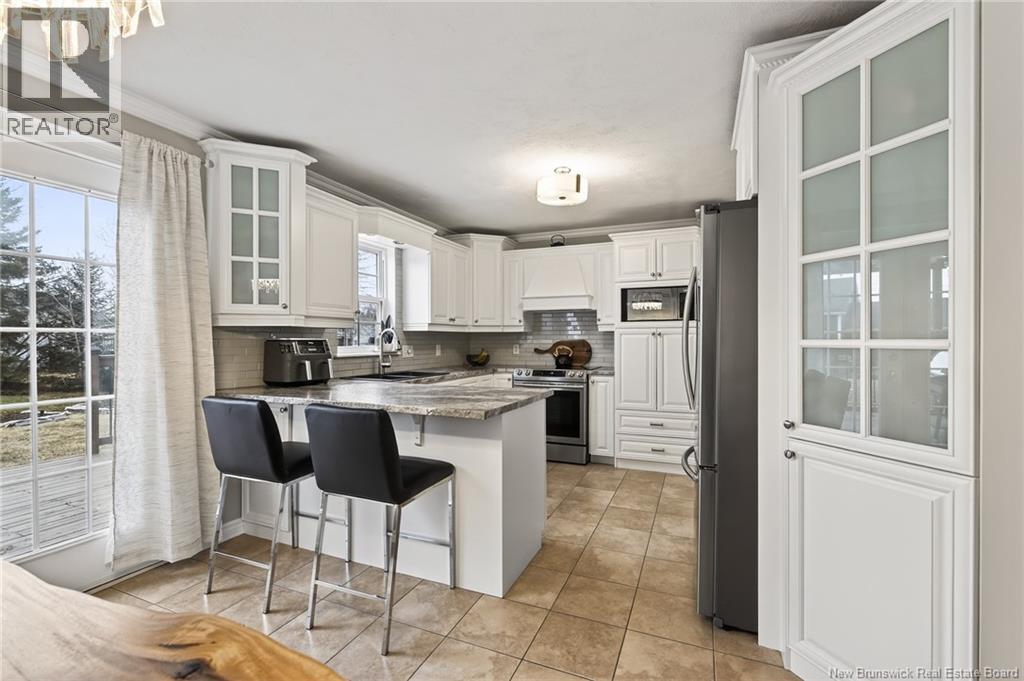 25 ELODIE COURT - 11