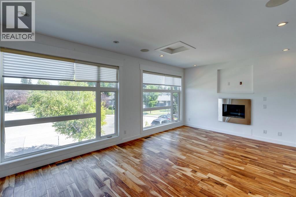 Single Family House for Sale in A Osborne Crescent SW Richmond Calgary 