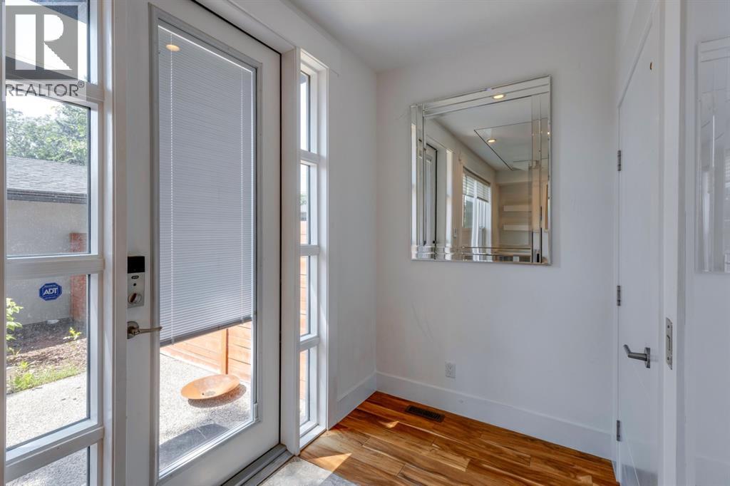 Single Family House for Sale in A Osborne Crescent SW Richmond Calgary 