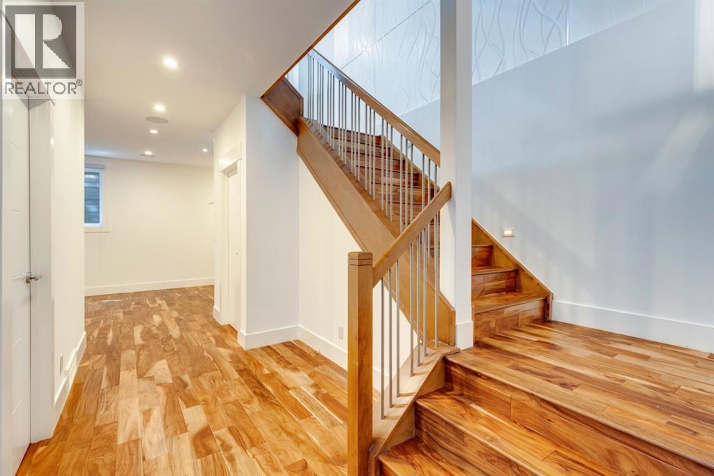 Single Family House for Sale in A Osborne Crescent SW Richmond Calgary 