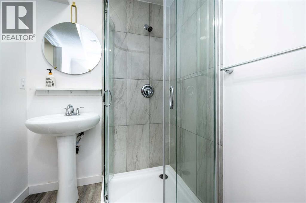 Single Family House for Sale in  Covecreek Mews NE Coventry Hills Calgary 