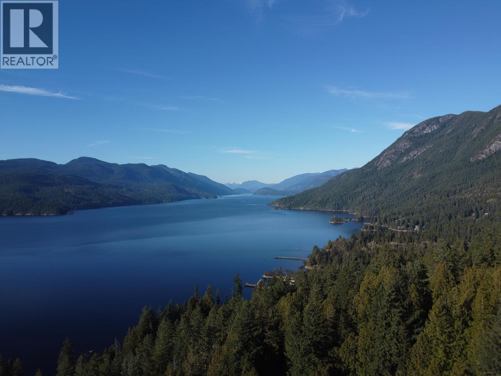 7095 SECHELT INLET ROAD, Sechelt