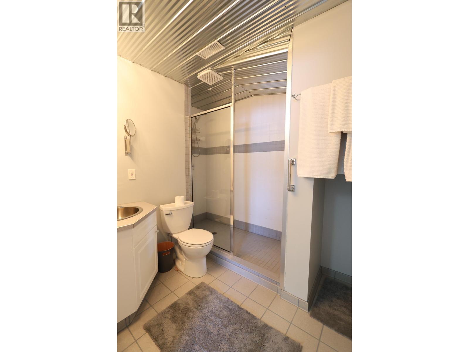 5446 WOODOAK CRESCENT - 24