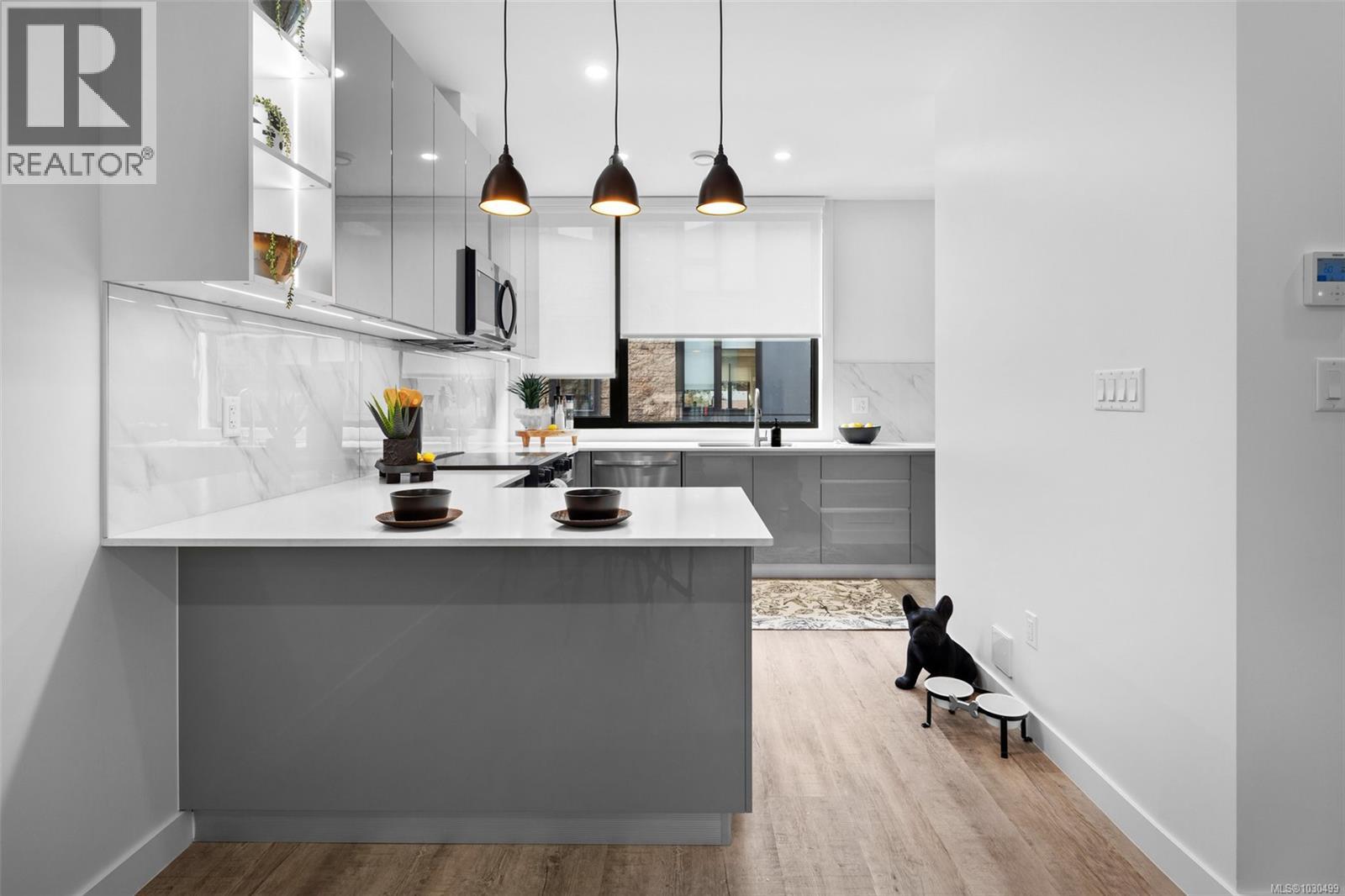 122 916 Orono Avenue, Langford