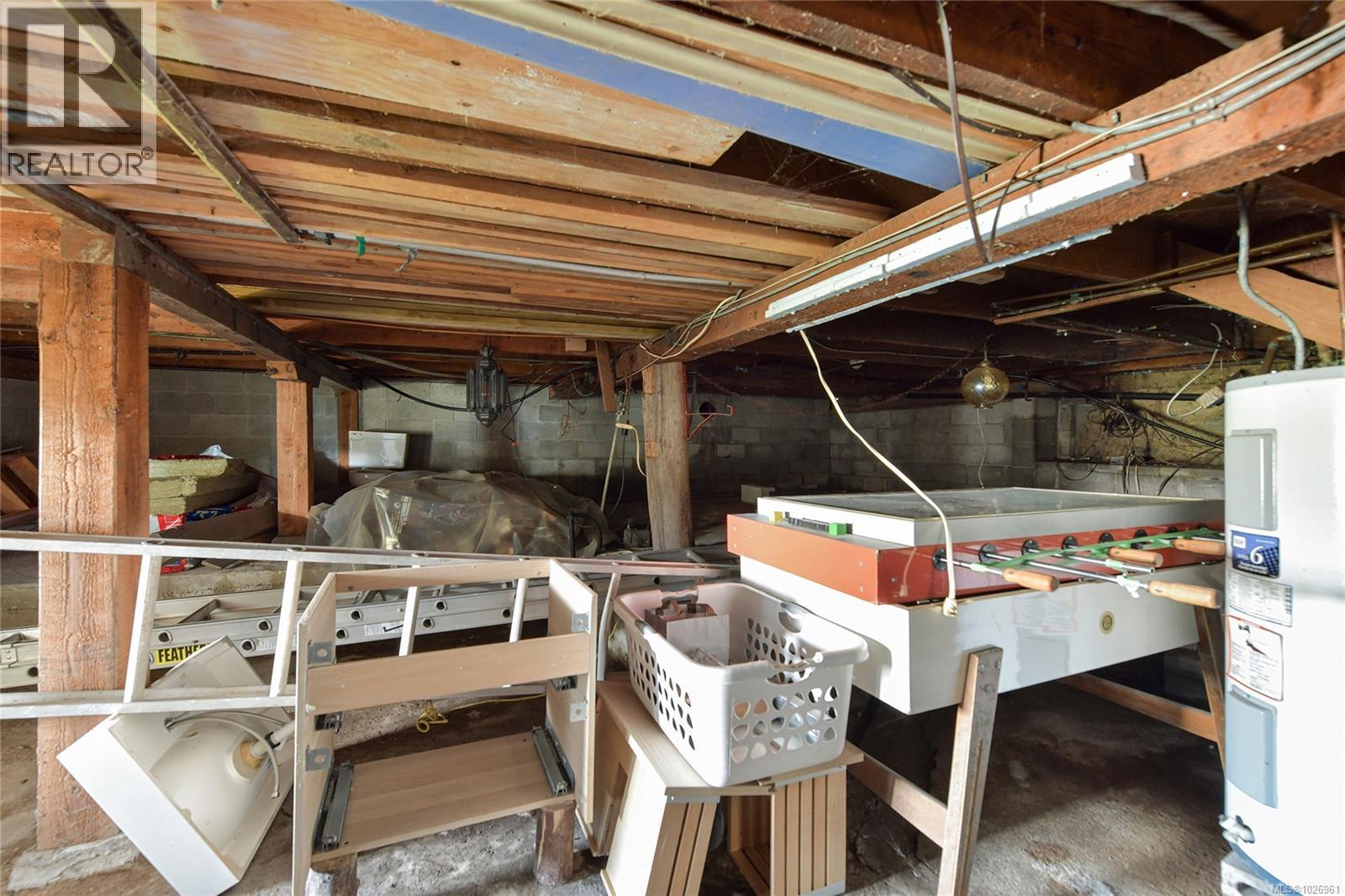 348 GEORGINA POINT RD - 34