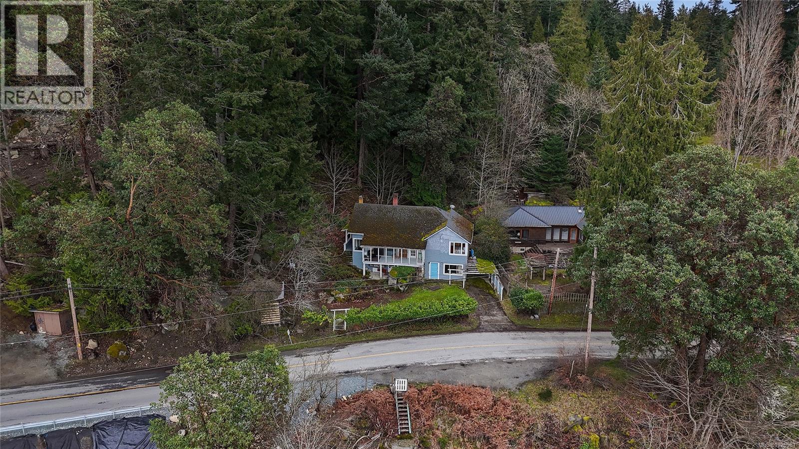 348 GEORGINA POINT RD - 55