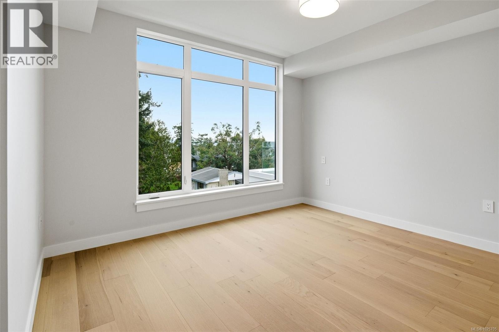 #307 5229 CORDOVA BAY RD - 14