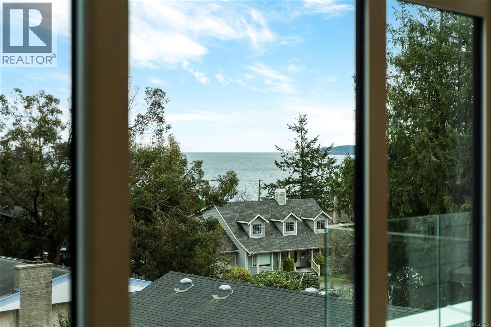 #307 5229 CORDOVA BAY RD - 24