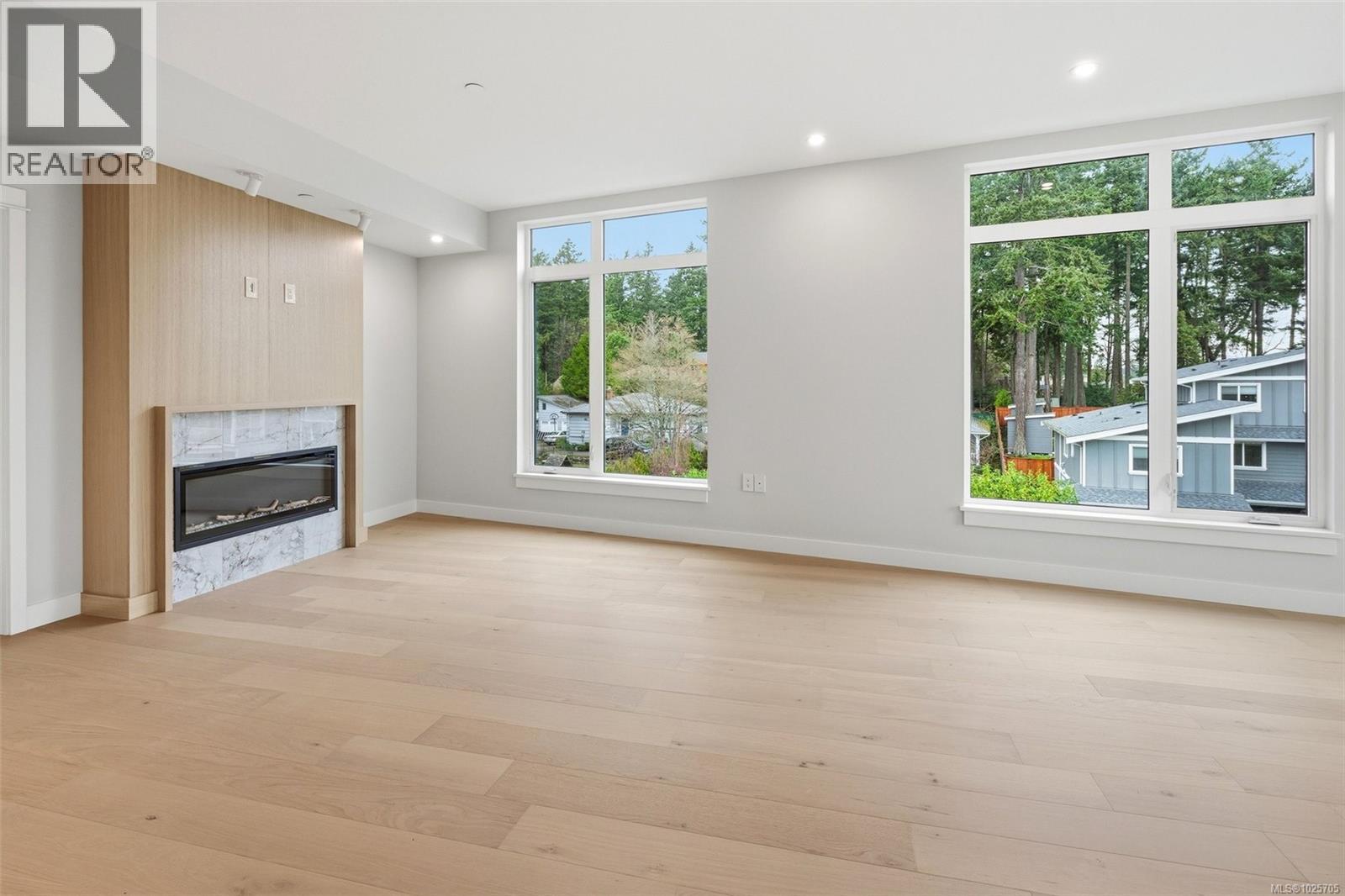 #307 5229 CORDOVA BAY RD - 9