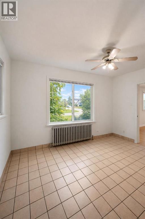 Single Family House Bungalow for Sale in   Avenue NE Tuxedo Park Calgary 