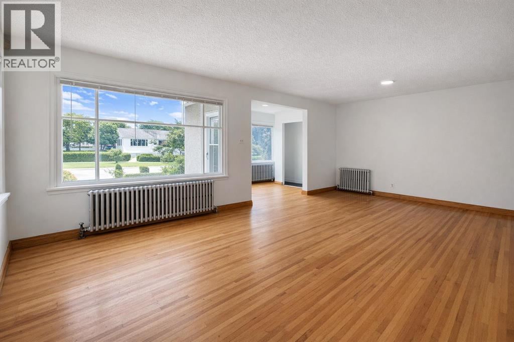 Single Family House Bungalow for Sale in   Avenue NE Tuxedo Park Calgary 