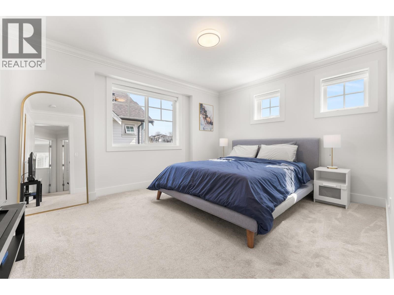 #32-9211 MCKIM Way, Richmond