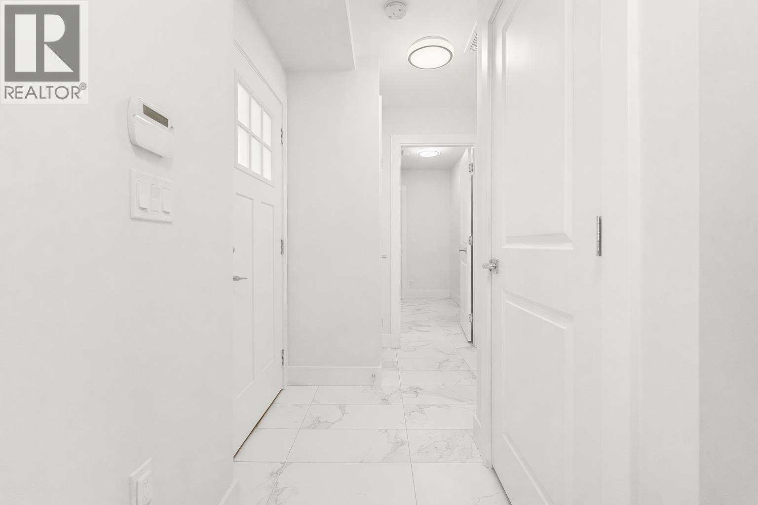 #32-9211 MCKIM Way, Richmond