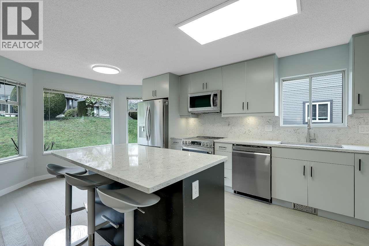 208 1140 CASTLE CRESCENT, Port Coquitlam