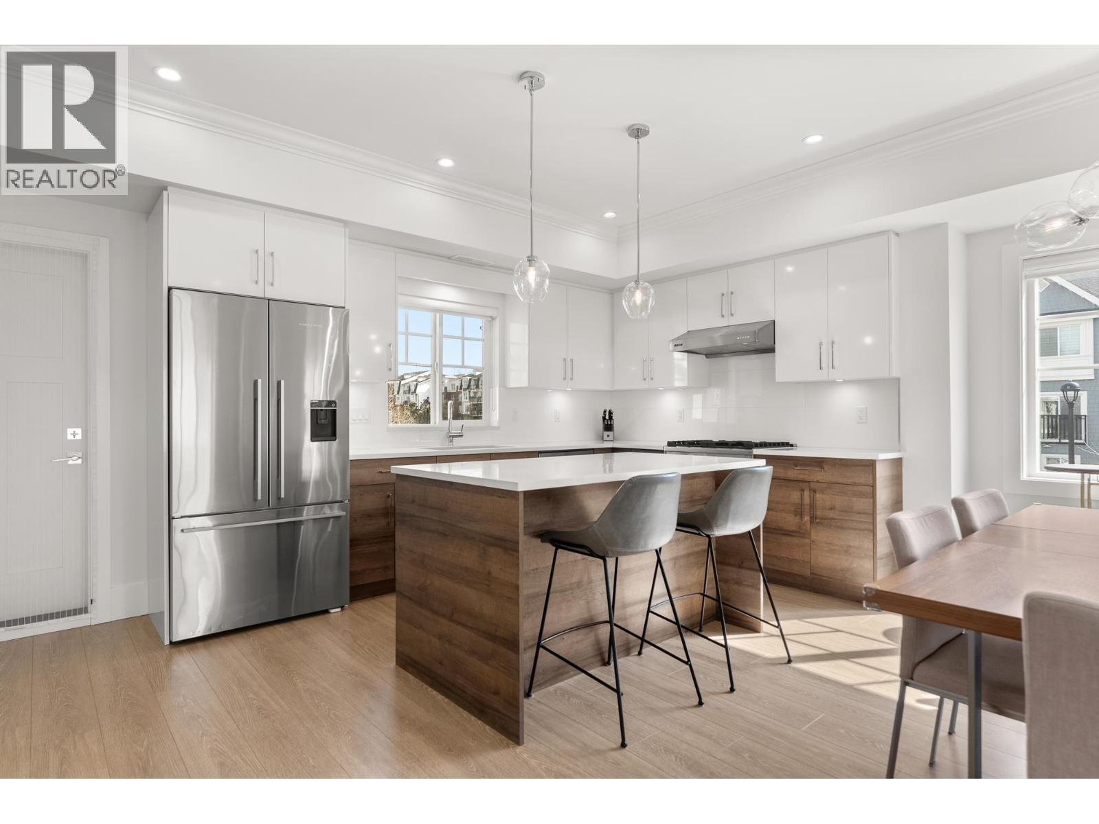 #32-9211 MCKIM Way, Richmond