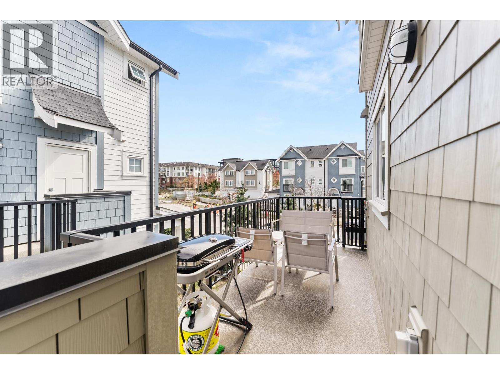 #32-9211 MCKIM Way, Richmond