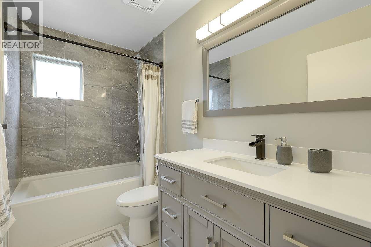 208 1140 CASTLE CRESCENT, Port Coquitlam