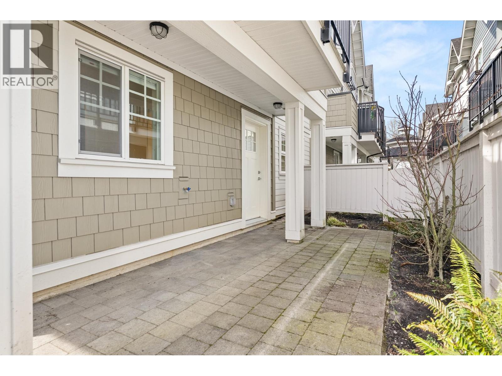 #32-9211 MCKIM Way, Richmond