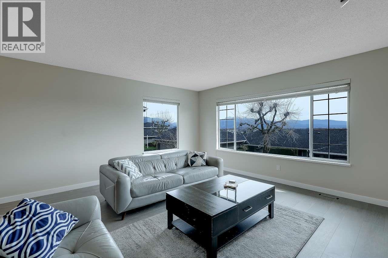 208 1140 CASTLE CRESCENT, Port Coquitlam