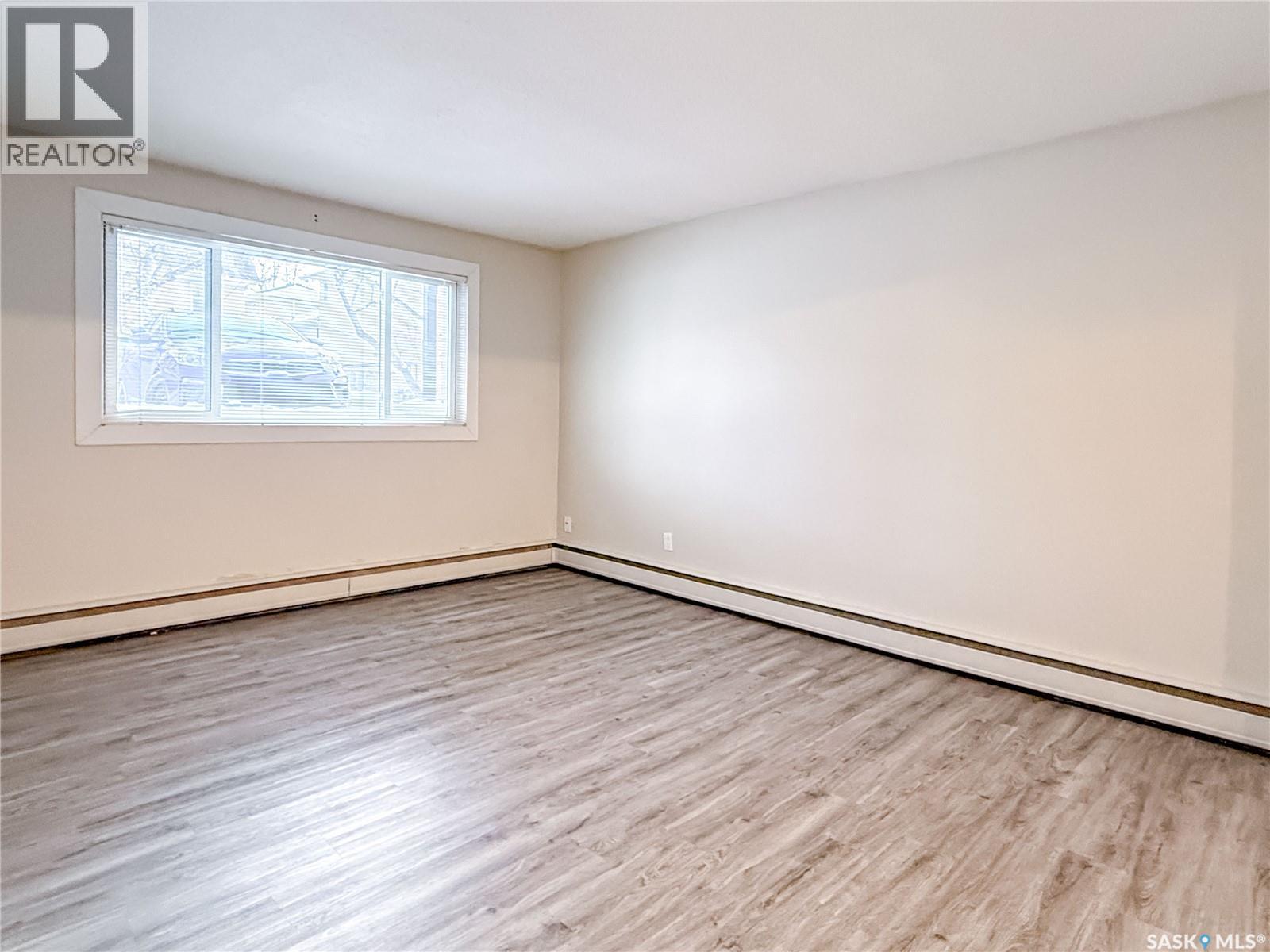 #5 2157 RAE STREET - 10