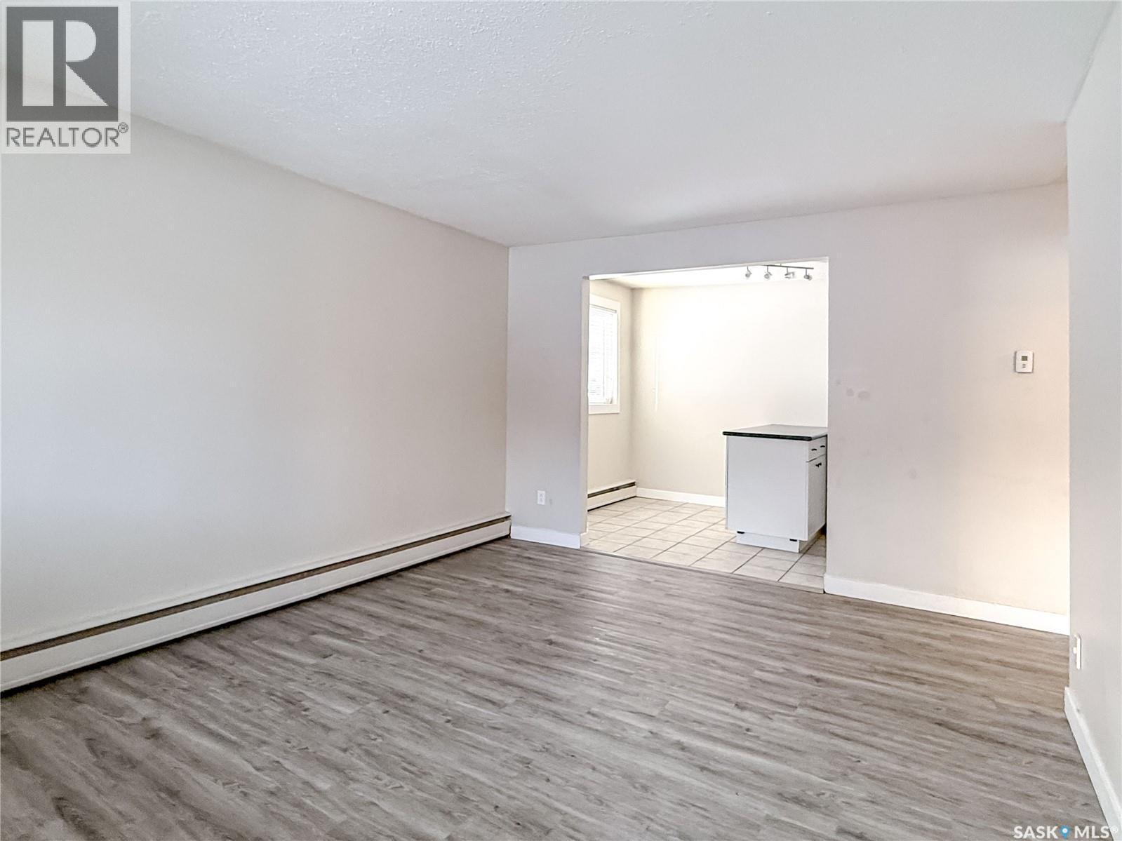 #5 2157 RAE STREET - 11