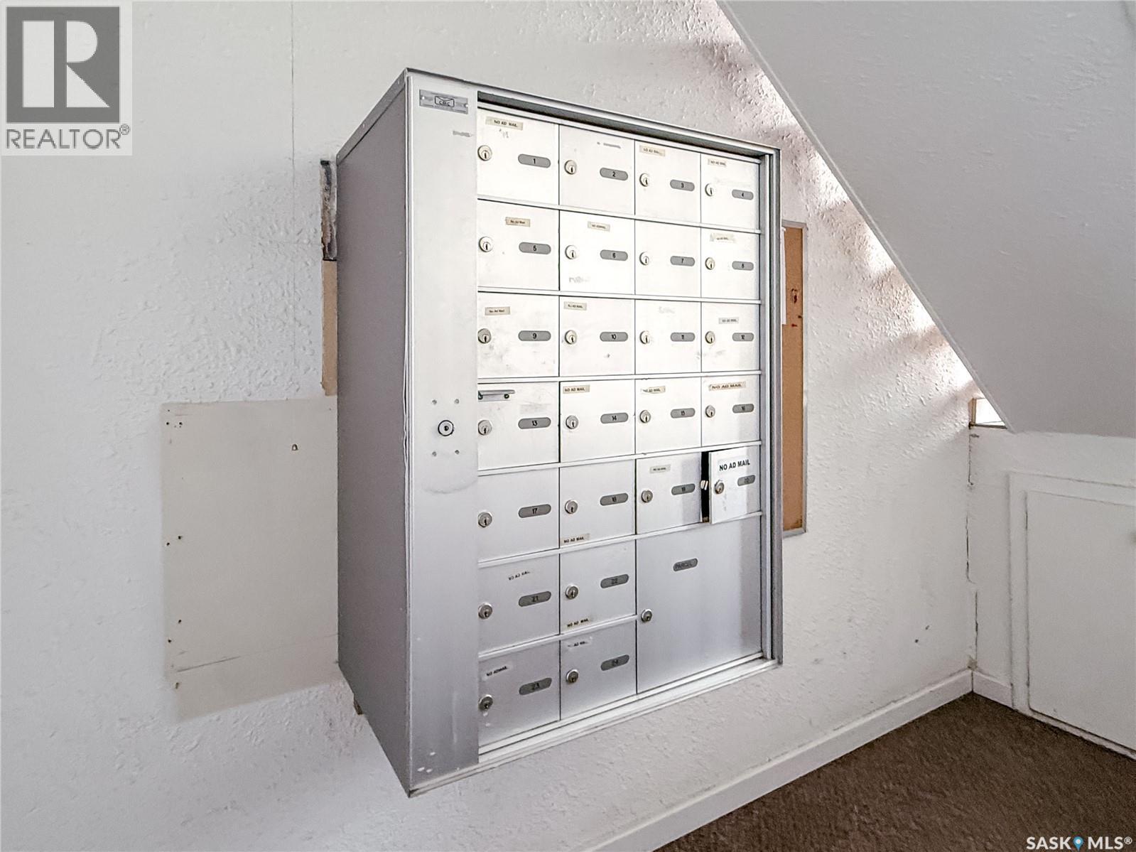 #5 2157 RAE STREET - 17