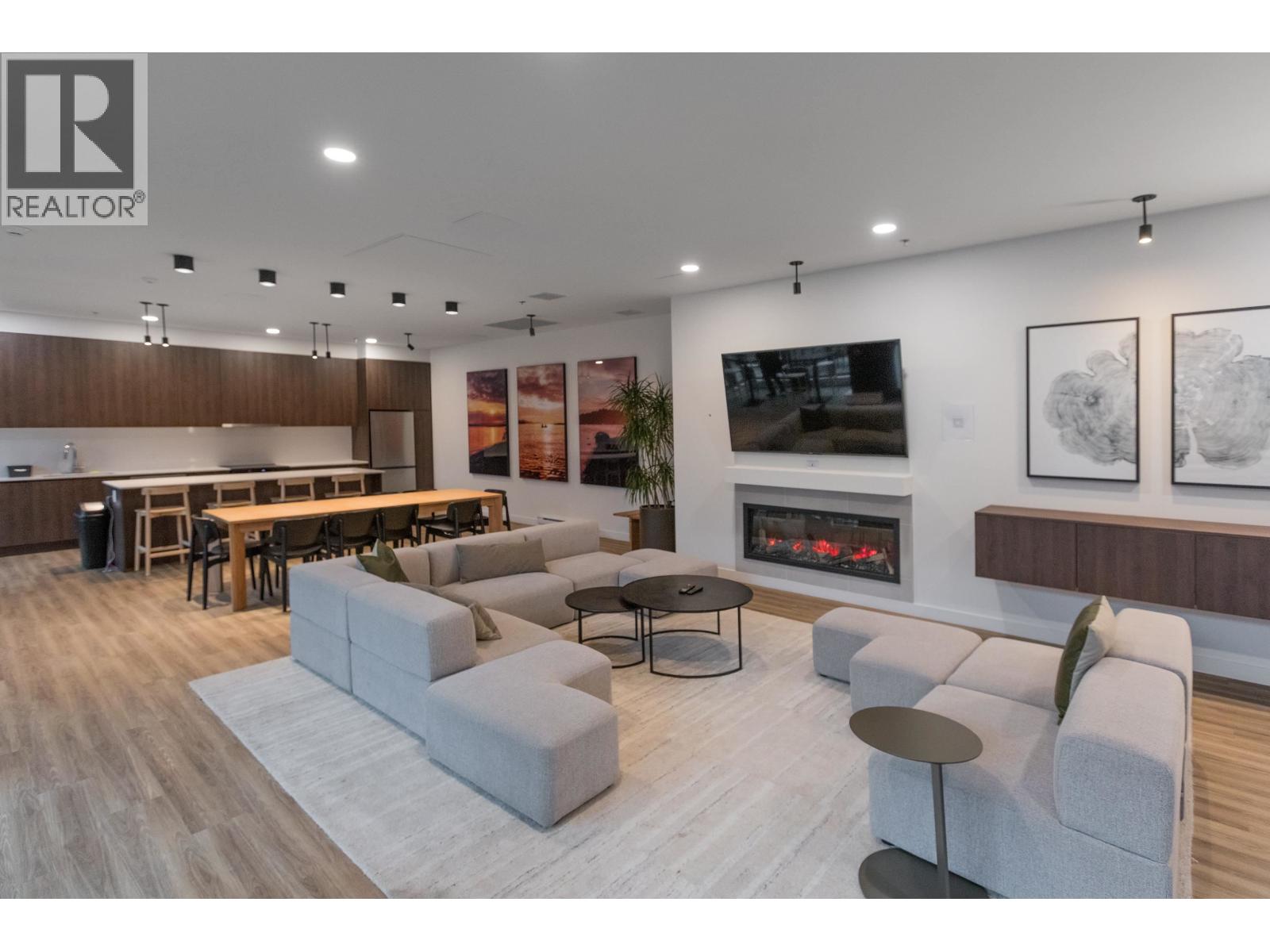 312 3596 MALSUM DRIVE, North Vancouver