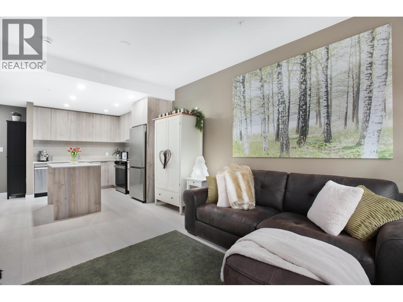 312 3596 MALSUM DRIVE, North Vancouver