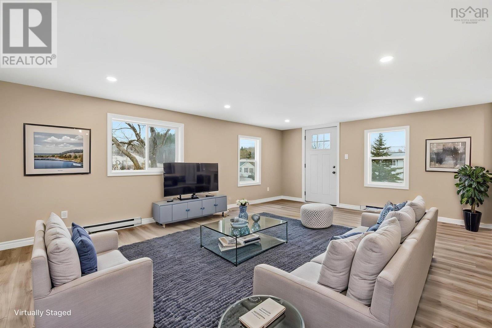 Property 17 of 26 of 33 Riverview Road