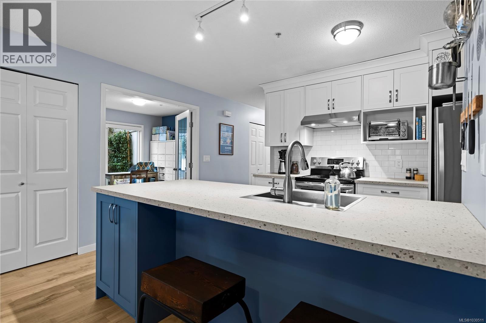 6114 CEDAR GROVE DR - 12