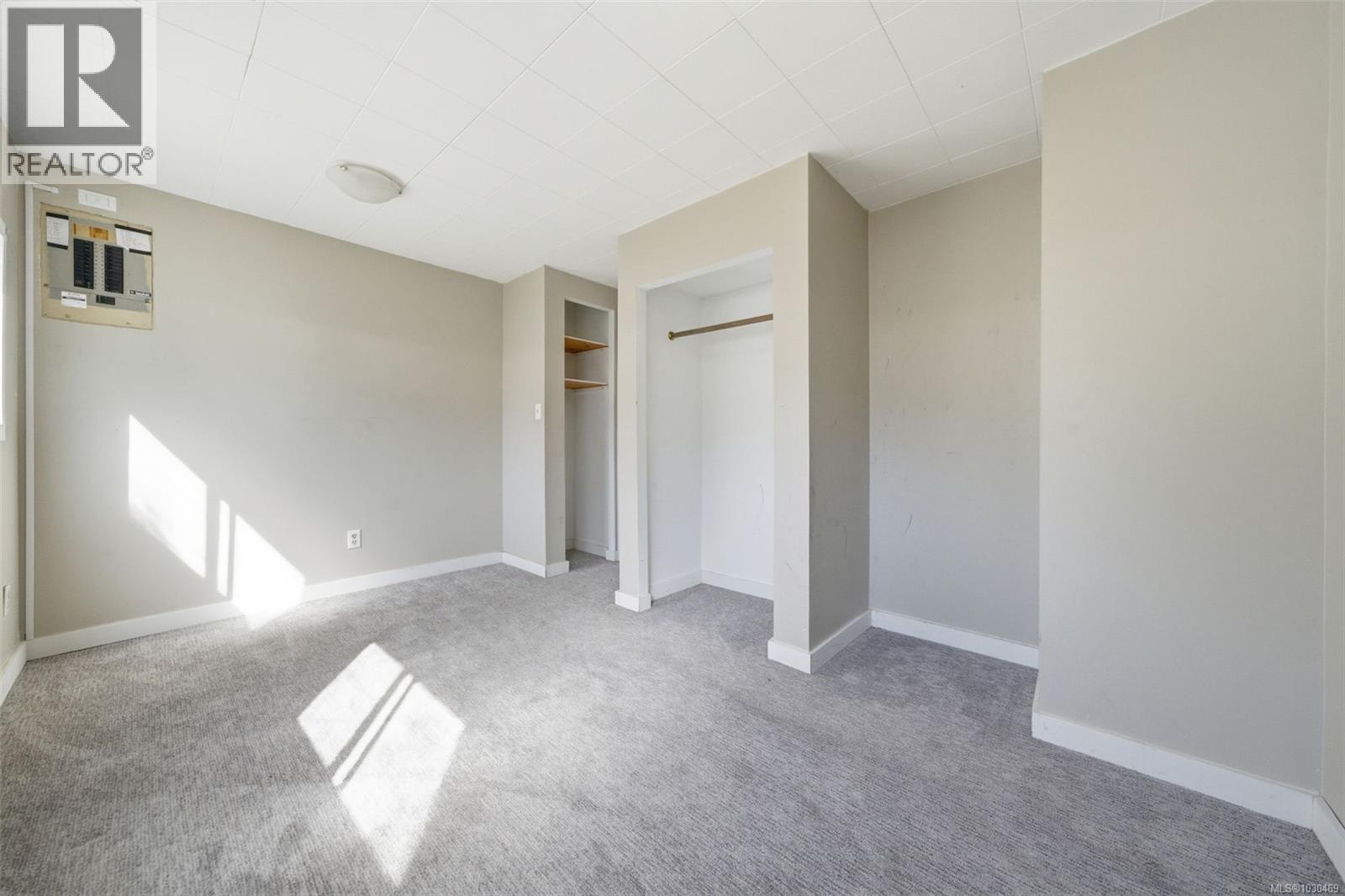 #22 9041 MEADES CREEK RD - 17