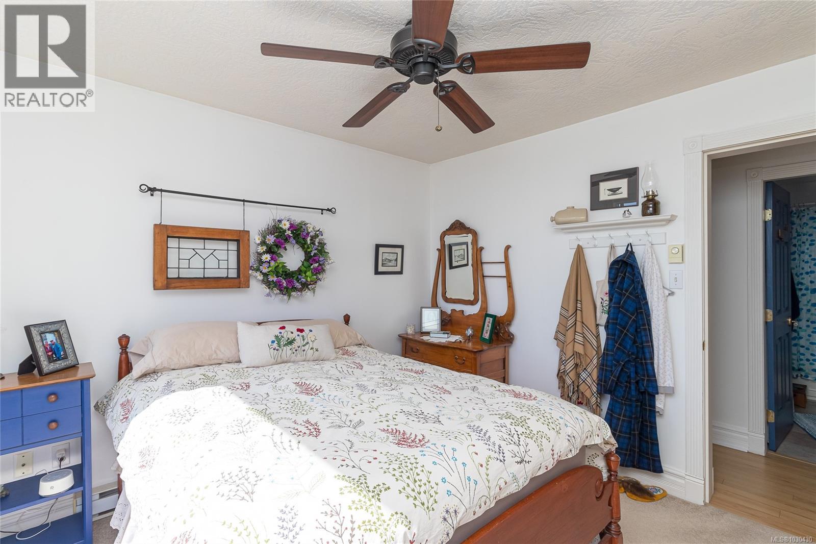 #402 645 Selby St - 16