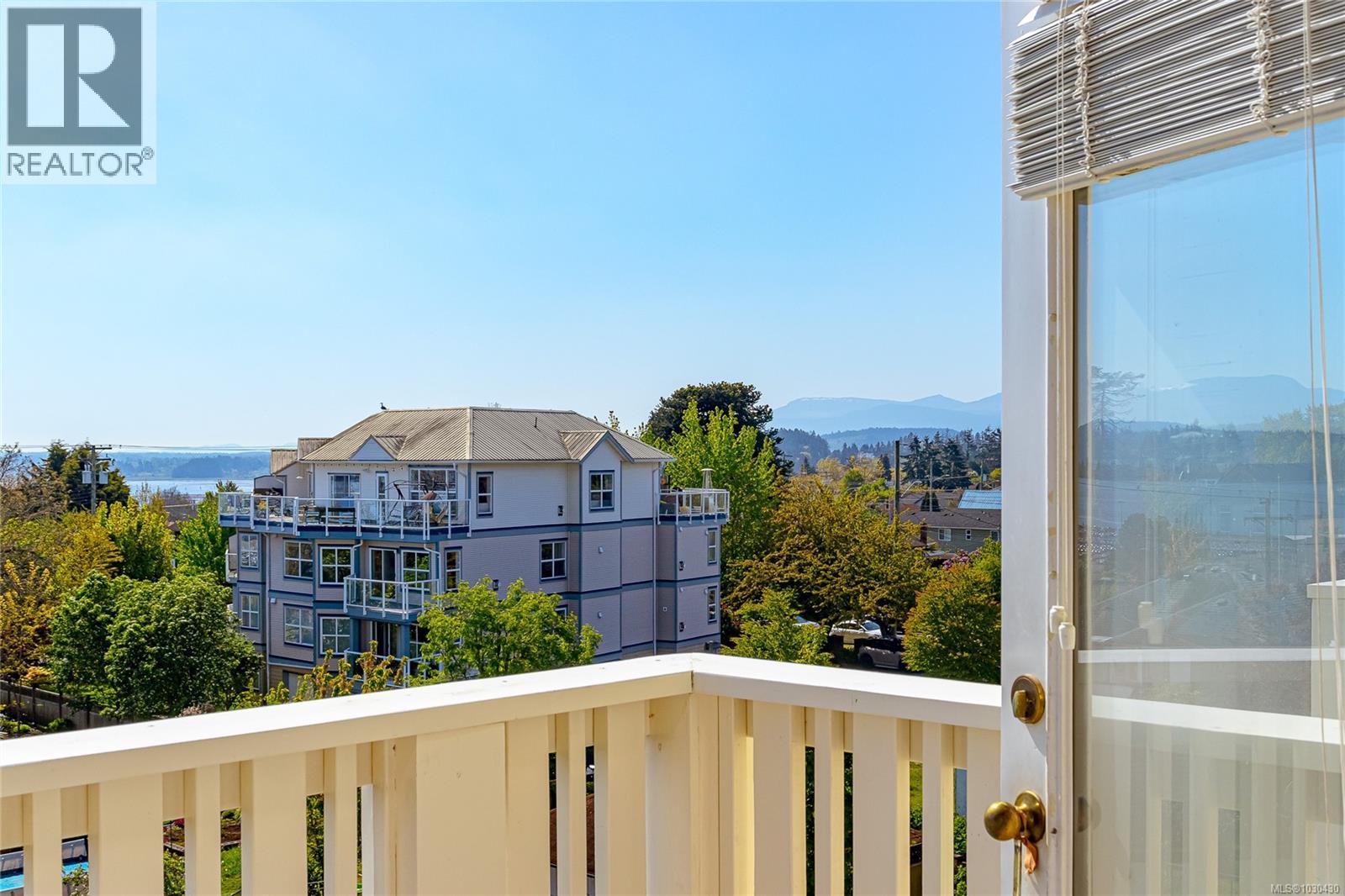 #402 645 SELBY ST - 17