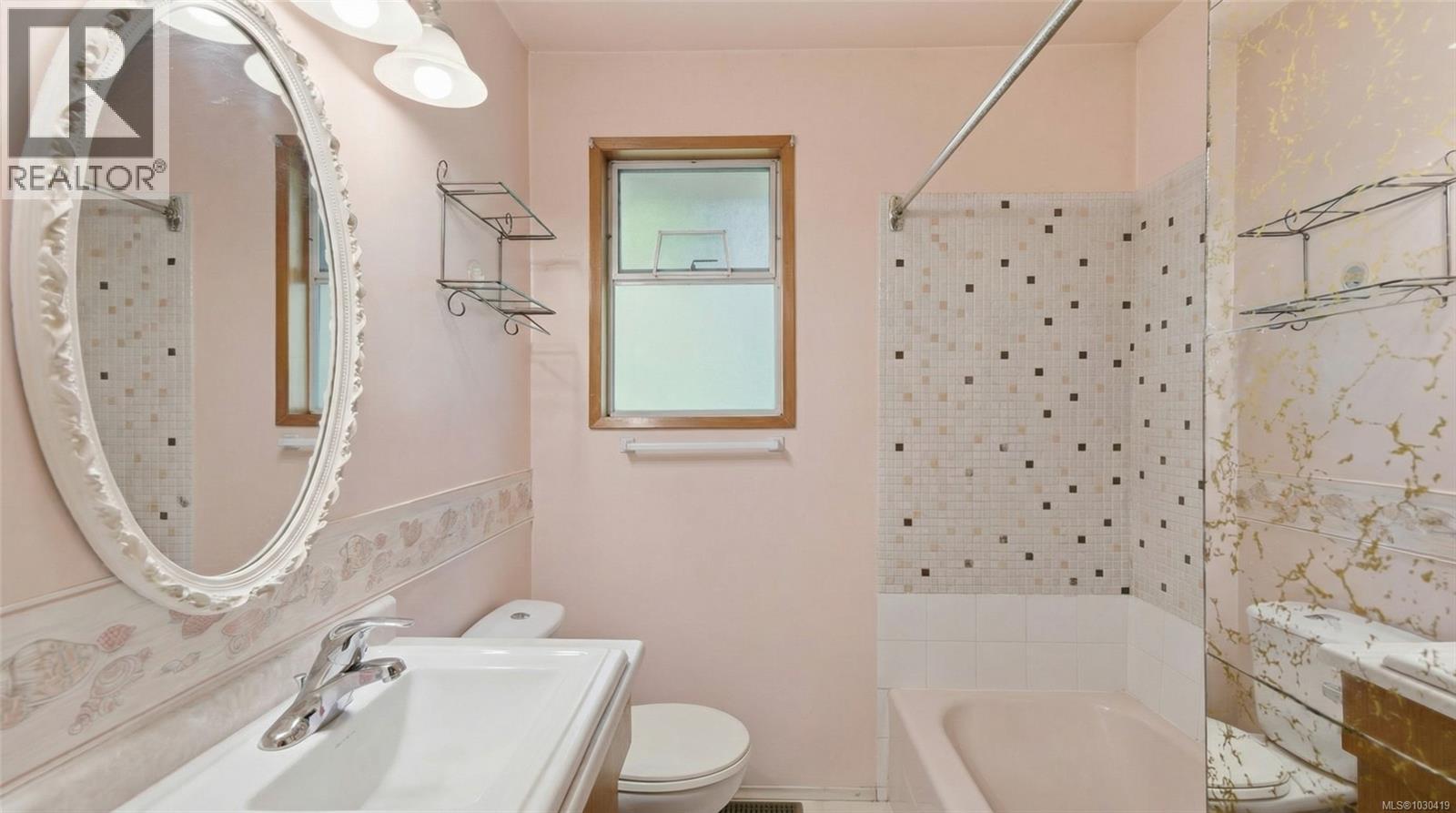 559 JOHNSTONE RD - 18