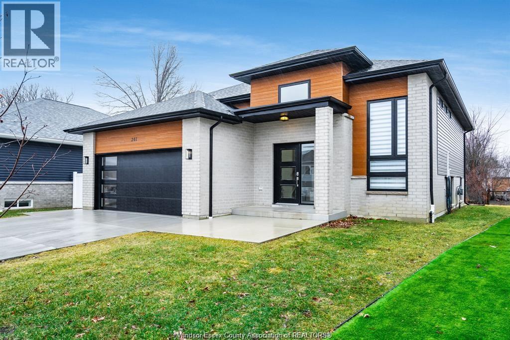 241 ROBINSON AVENUE - 40