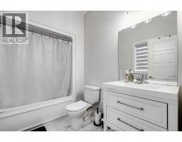 241 Robinson Avenue, Essex, ON N8M0A8 Photo 16