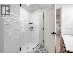 241 Robinson Avenue, Essex, ON N8M0A8 Photo 34