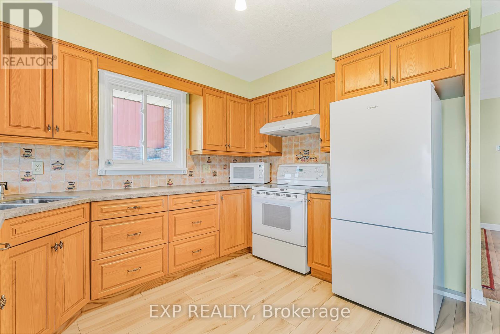78 ESTHER AVENUE - 12