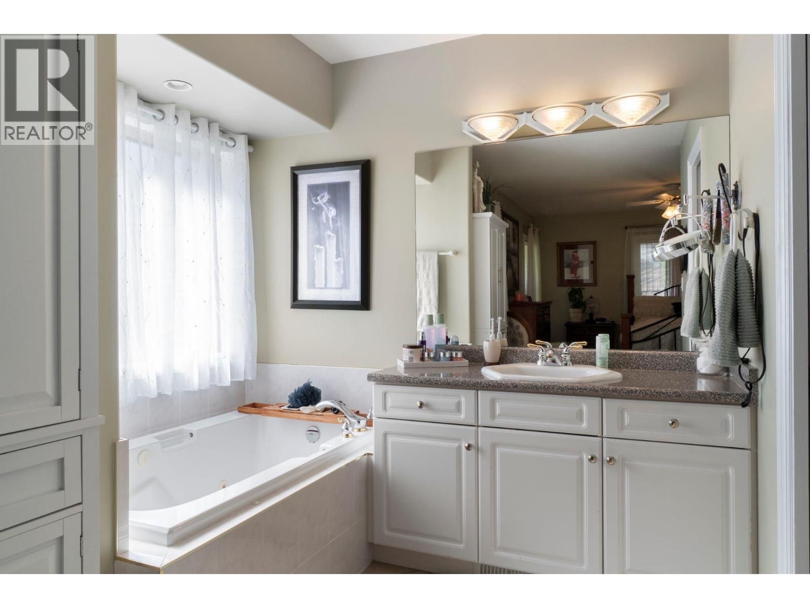 #11 2550 GOLF COURSE DRIVE - 42